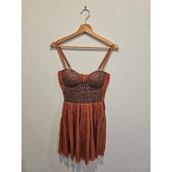 Free People vanity with slip dress sz 0 - Picture 2 of 7